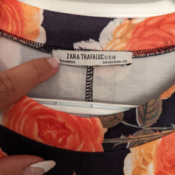 Zara floral print dress - Picture 3 of 3